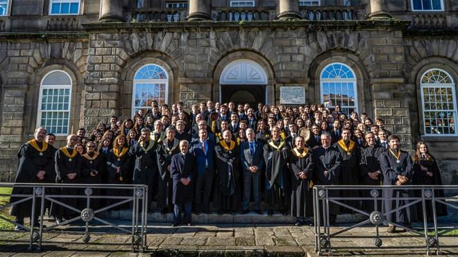 La FMUP rinde homenaje a la Misericordia de Oporto y al Hospital de Santo Antonio en su bicentenario
