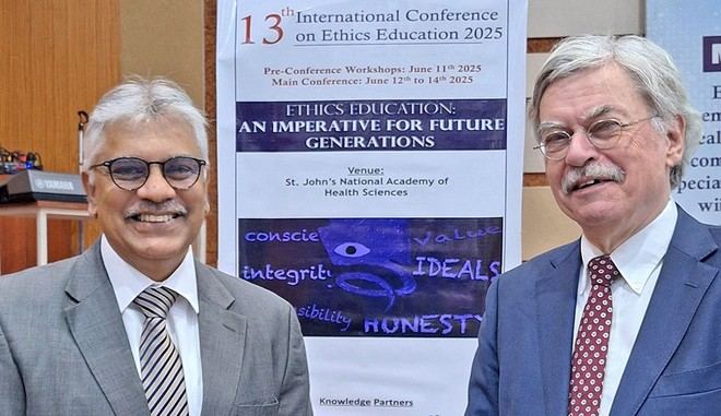 Egresado de la Anáhuac destaca en Congreso Internacional de Ética
