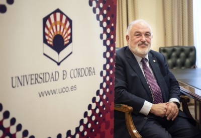 Francisco Muñoz Usano recibe la Medalla de Santa Bárbara por su labor en la Brigada Guzmán el Bueno X