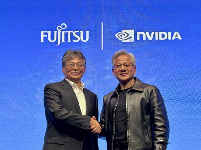 Takahito Tokita, Fujitsu, y Jensen Huang, NVIDIA