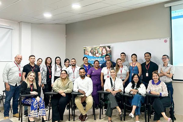 FUNIBER y Unicorsalud establecen un acuerdo de colaboración académica en Colombia