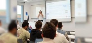 Charla sobre primeros auxilios a cargo de Giovanna Ruiz García en UNEATLANTICO