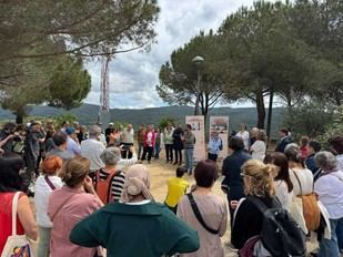 Girona rinde homenaje a la alfabetización popular con nueva escultura
