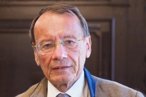 Giuseppe Sassatelli asume la presidencia de la Academia de Ciencias del Instituto de Bolonia