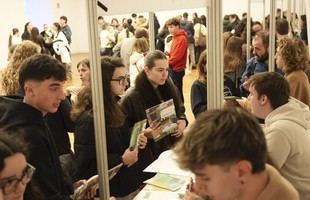 Éxito en la Feria de Orientación Universitaria de la EHU para grados y posgrados