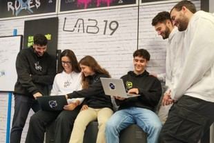 Grupo Fuertes ofrece becas para estudiantes de robótica e IA en la UPCT