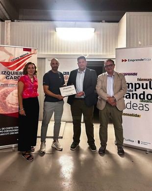 Grupo Ibérico Izquierdo García, reconocido como Emprendedor del Mes por su innovador proyecto industrial en Nájera