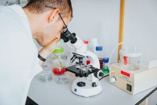 Ayudas de hasta 3.000 euros para investigadores noveles en la UPCT