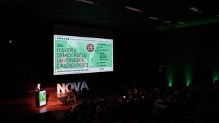 Universidad NOVA promueve la confianza en la democracia y el conocimiento en un evento académico