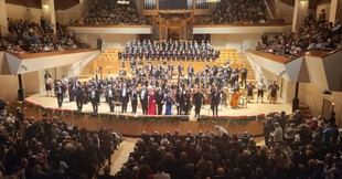 Éxito de la Gala Solidaria de Zarzuela en Madrid con talento murciano