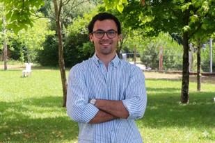 Hugo Lázaro asume la presidencia de la AEFADEUP y marca el rumbo para el próximo año académico
