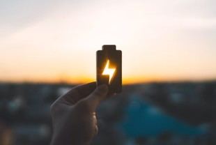 Nuevo máster en baterías sostenibles para la transición energética