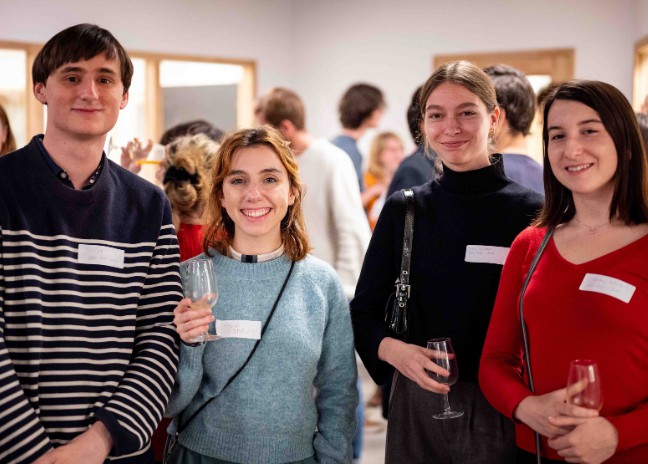 Primera velada de alumni en PSL: fortaleciendo la comunidad universitaria