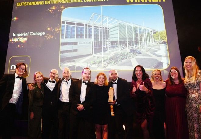 Imperial College recibe el premio a la Universidad Emprendedora Destacada 2025