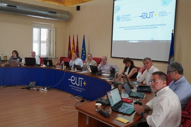UPCT lanza 16 nuevos títulos de formación permanente, incluyendo microcredenciales universitarias