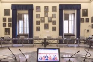 Deliberaciones de la Universidad en julio de 2025