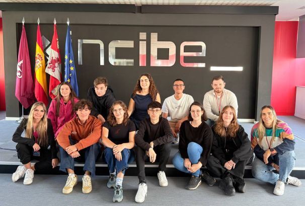 Presentan a la Selección Española de Ciberseguridad para el ECSC 2025 en Polonia