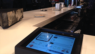 Infobierzo revoluciona el concepto de prensa digital gracias a tabletas ancladas en barras 