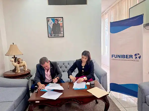 FUNIBER y INHGEOMIN establecen colaboración para formación académica en Honduras