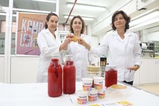 Desarrollan kombucha saludable a partir de excedentes de fruta en la UPCT