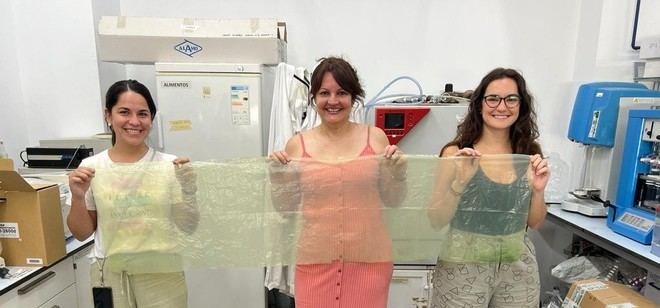 Investigadores de la UCA desarrollan envases ecológicos a partir de extracto de hoja de olivo