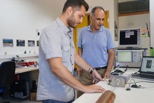 UPCT desarrolla haloscopios para la detección de axiones en materia oscura