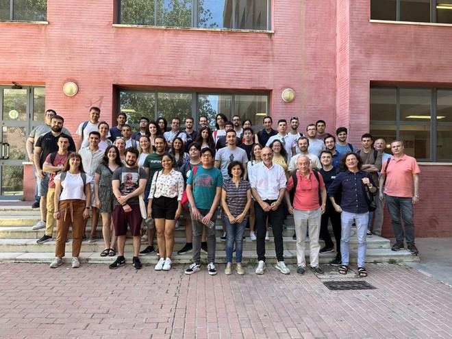 Investigadores se reúnen en Oviedo para la Escuela de Verano de Inteligencia Artificial 2025