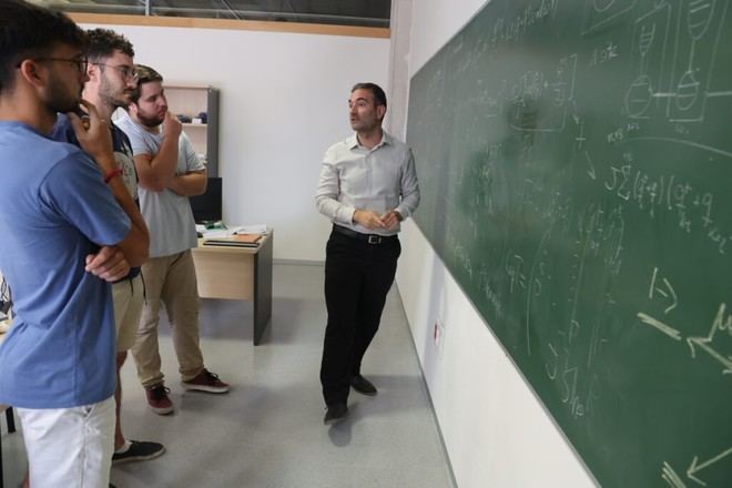 Colaboración de la UPCT con el Nobel de Física Michel Devoret en tecnologías cuánticas