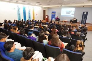 Universitarios son invitados a estudiar un semestre en el extranjero
