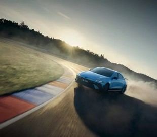 Hyundai presenta el IONIQ 6 N en el Festival de Goodwood, un referente en vehículos eléctricos de alto rendimiento