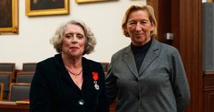Isabel Pires de Lima recibe la Legión de Honor de Francia