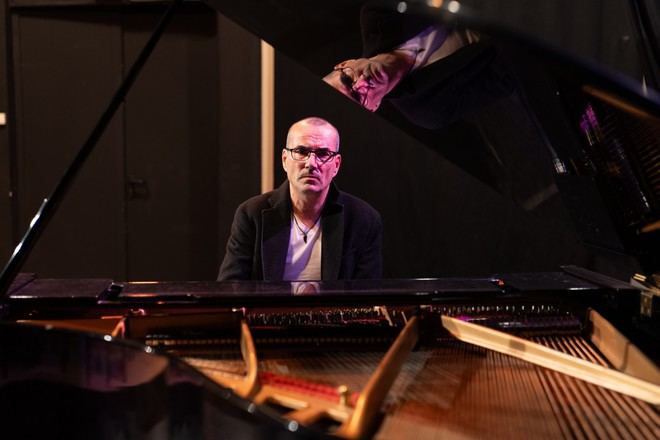 Jan Uve gana el certamen Banda Sonora del Bienestar 2025 con 'Rebirth'