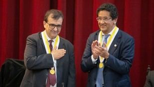Javier Cercas recibe el título de doctor honoris causa por la PUCP