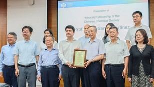 Javier García Martínez, reconocido como 'Honorary Fellow' por la Sociedad Química de China