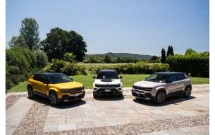 Jeep Avenger alcanza 200.000 pedidos y lanza el modelo 4xe