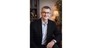 Jeff Wright publicará un libro sobre la guerra que forjó a Odiseo en mayo de 2026