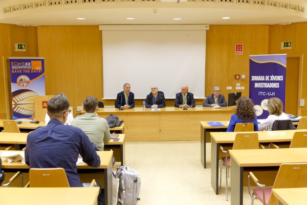 Jornada de jóvenes investigadores en cerámica presenta 17 trabajos de investigación