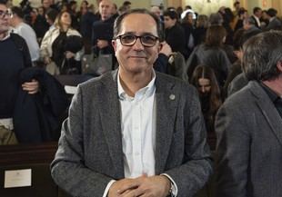 Juan Luis Gandía asume la rectoría de la Universitat de València