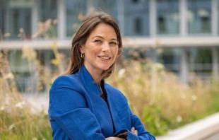 Julie Klein asume como nueva decana de la Facultad de Derecho en Sciences Po