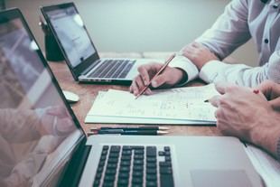 Acuerdo para impulsar startups de I+D en Andalucía