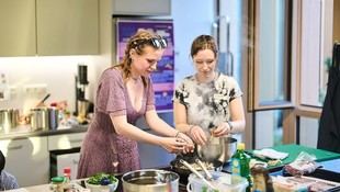 TUM promueve la prevención del cáncer de colon a través de la cocina en el proyecto Science Snack