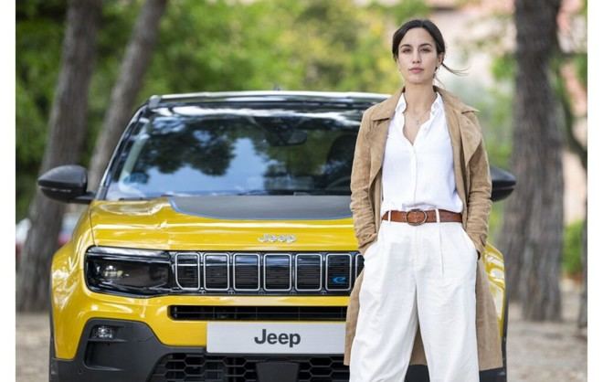 Megan Montaner disfruta de escapadas familiares en Jeep entre Huesca e Ibiza