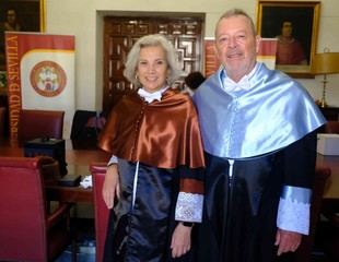 Carme Pinós y Dominik Faust, nuevos Doctores Honoris Causa de la Universidad de Sevilla