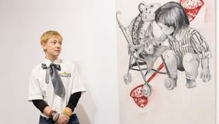 Alicia Fernández Vila presenta una exposición sobre la crisis ecológica en Salamanca