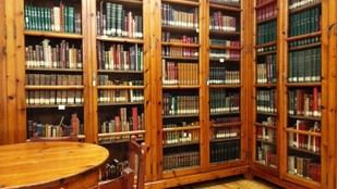 Descubre la Biblioteca Azcárate de León, un tesoro oculto del siglo XVIII