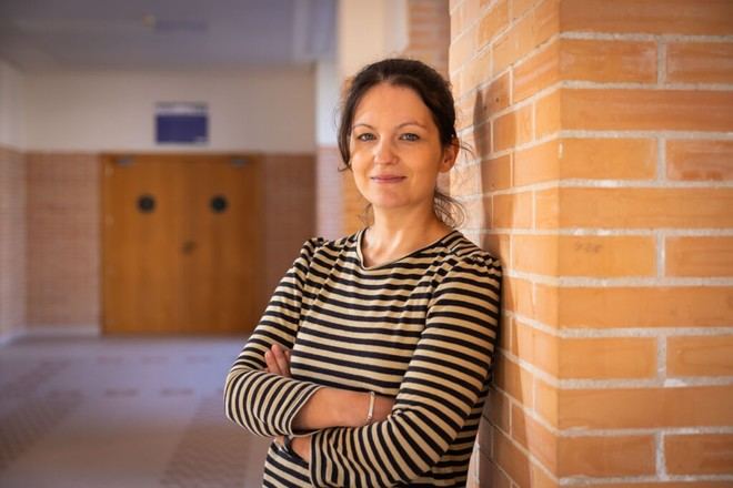 Sara Izquierdo, investigadora destacada en biotecnología de la UJI, figura entre las más citadas en ciencias vegetales y animales