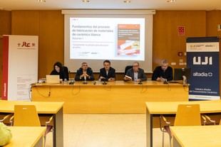 La UJI presenta la primera enciclopedia sobre tecnología cerámica