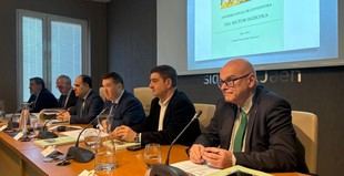 Presentan el Informe Anual del Sector Oleícola 2025 en la UJA