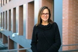 Mireia Fernández-Ardèvol recibe ayuda de Academia de Excelencia 2025