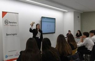 La CEU UAO celebra el Torneo de Debate con 200 estudiantes en Barcelona